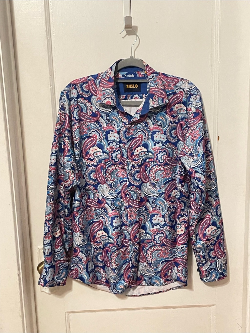 Suslo Men’s Blue & Pink Paisley Button-Down Shirt